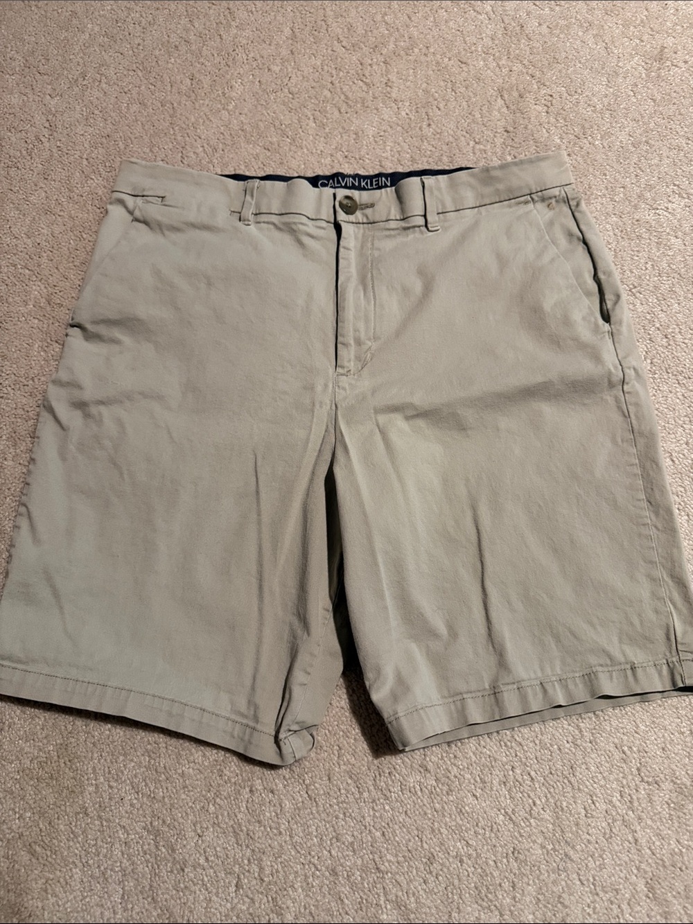 Calvin Klein Men's Light Tan Flat-Front Shorts